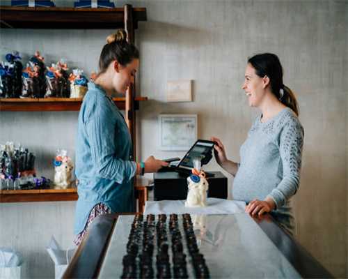 狗狗掉毛严重怎么办？不妨试试这几种方法，缓解掉毛